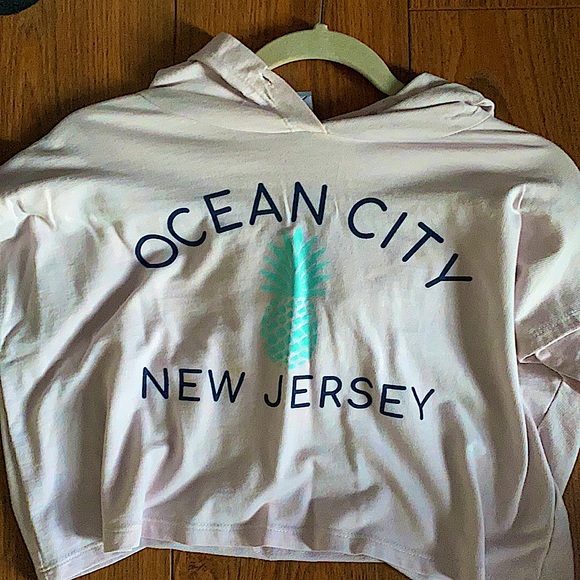OCNJ Cropped Short Sleeve Shirt - Picture 1 of 1
